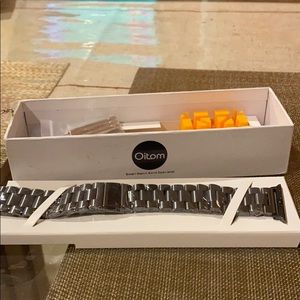 OITOM SMART BAND  FOR APPLE WATCH